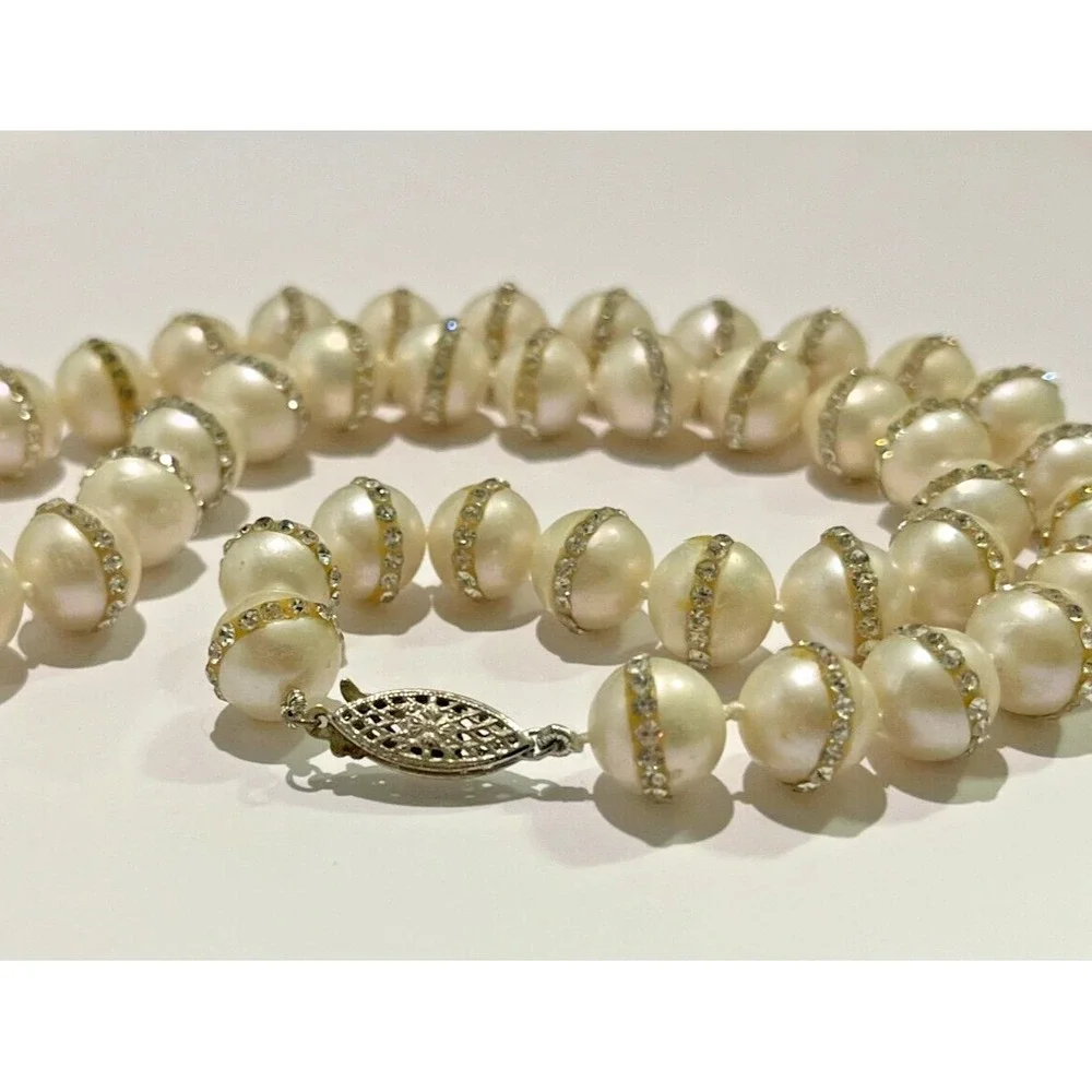 White Simulated‎ Pearl w/ Rhinestones Necklace middle 10 mm 18 inches Jewelry